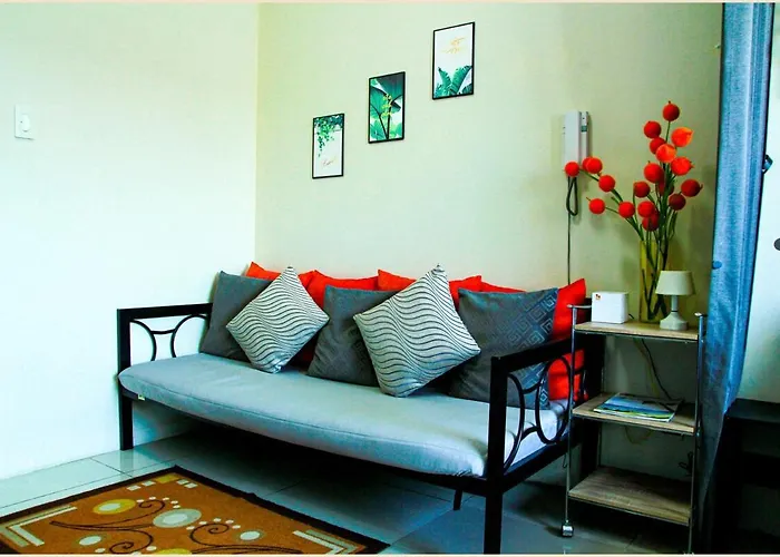 Breeze Lower Penthouse Apartment *