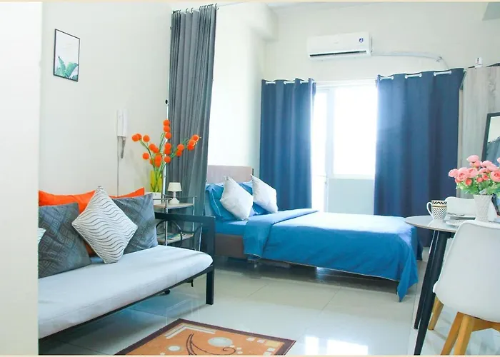 Apartment Breeze Lower Penthouse Manila