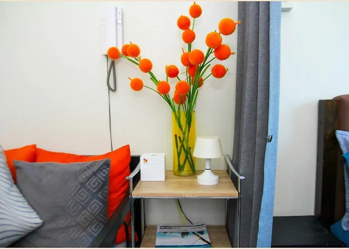 Breeze Lower Penthouse Apartment *