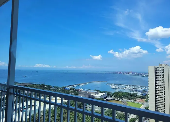 Breeze Lower Penthouse Apartment *