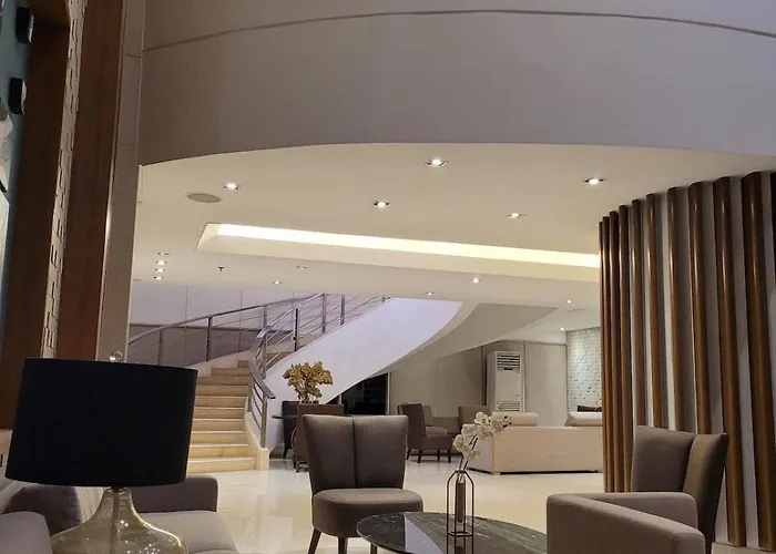 Apartment Breeze Lower Penthouse Manila